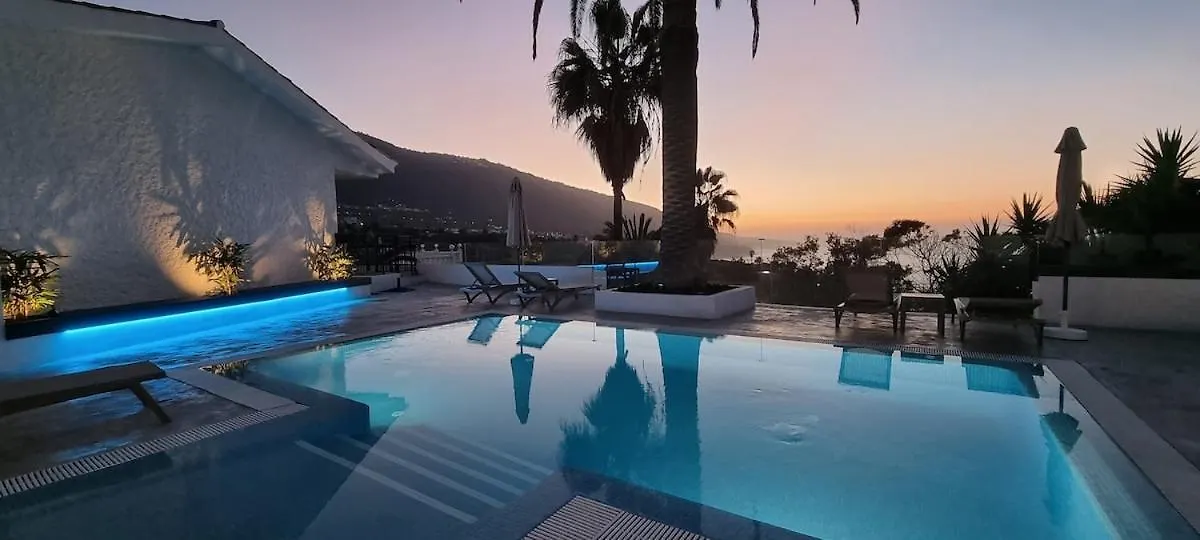 Maresia Village لوس رياليخوس 0*,