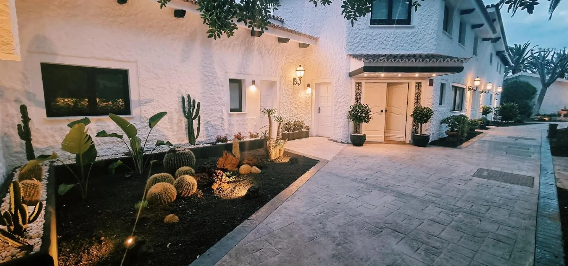 Maresia Village لوس رياليخوس شقة
